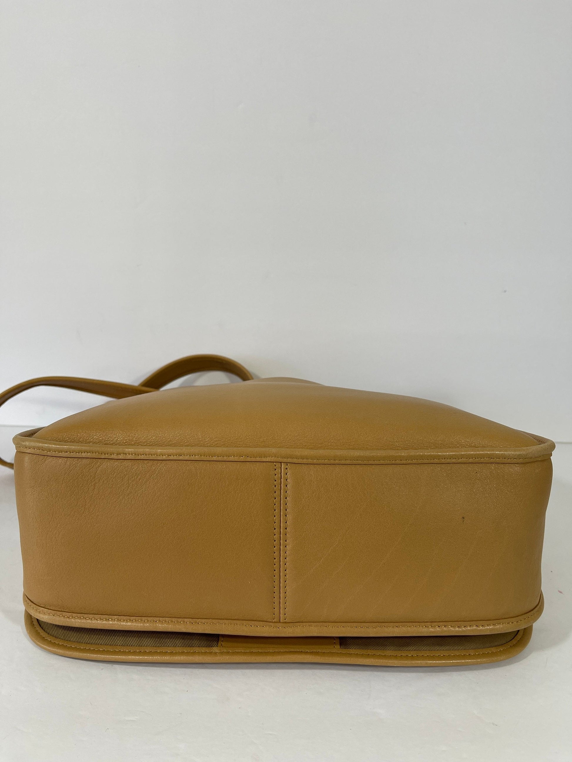 Vintage Legacy Shoulder Bag