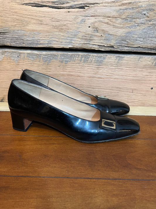 Salvatore Ferragamo Black Buckle Pumps Pumps Sz 9.5 AA