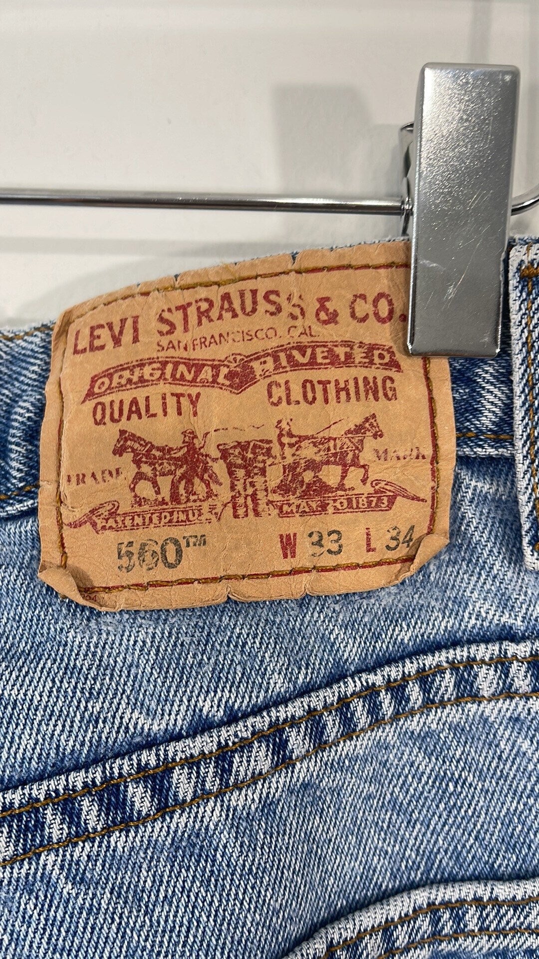 Vtg Levis 560 Red Tab Jeans Sz 33/34 High Waist Mom Jeans